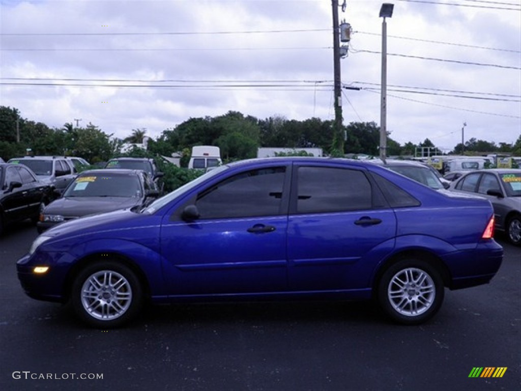 2005 Focus ZX4 S Sedan - Sonic Blue Metallic / Dark Flint/Light Flint photo #6