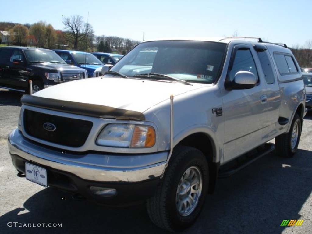 2002 F150 XLT SuperCab 4x4 - Silver Metallic / Medium Graphite photo #4