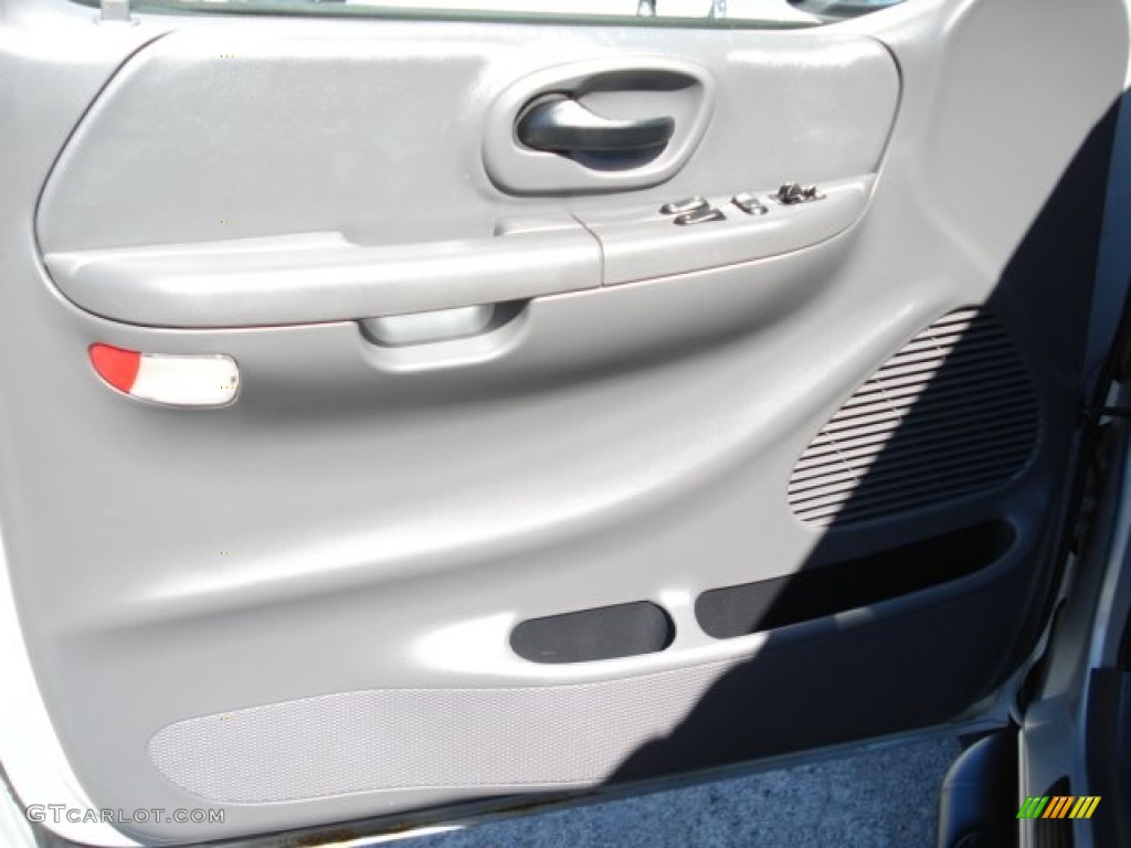 2002 F150 XLT SuperCab 4x4 - Silver Metallic / Medium Graphite photo #12