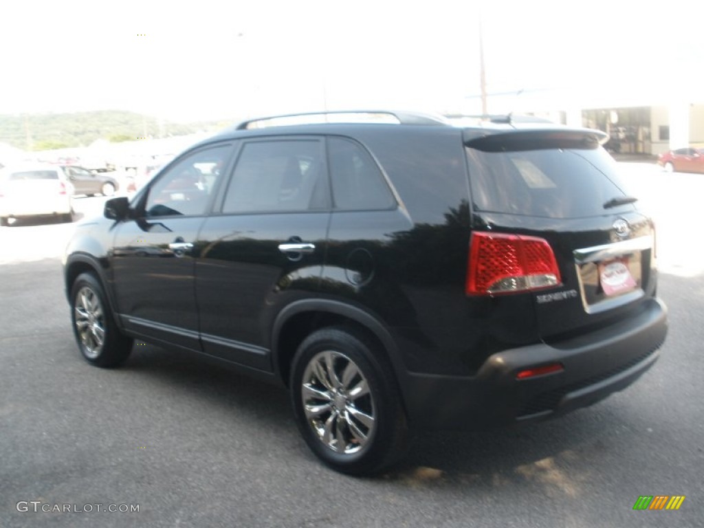 2011 Sorento EX V6 - Ebony Black / Black photo #9