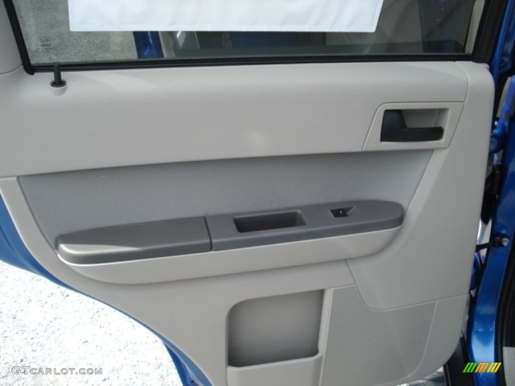2012 Escape XLT V6 4WD - Blue Flame Metallic / Charcoal Black photo #14