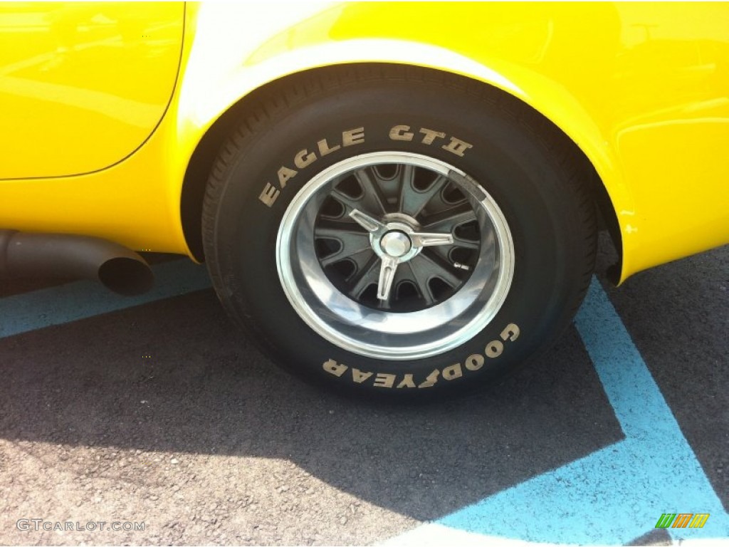 1965 Cobra Superformance Roadster - Yellow / Black photo #25