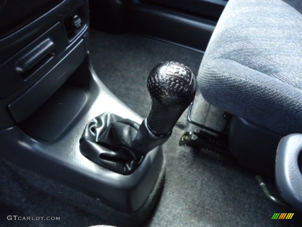 1999 Honda CR-V EX 4WD Transmission Photos