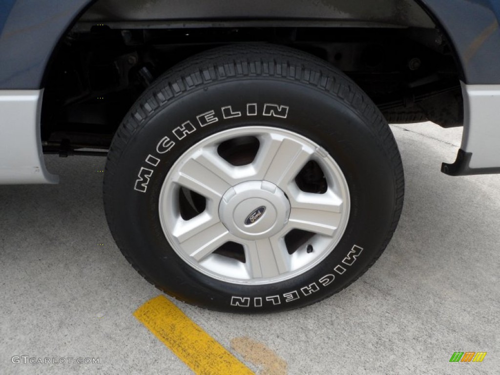2004 F150 XLT SuperCrew - Medium Wedgewood Blue Metallic / Medium/Dark Flint photo #13