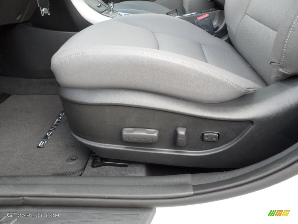 2013 Hyundai Elantra Limited Front Seat Photo #64650502