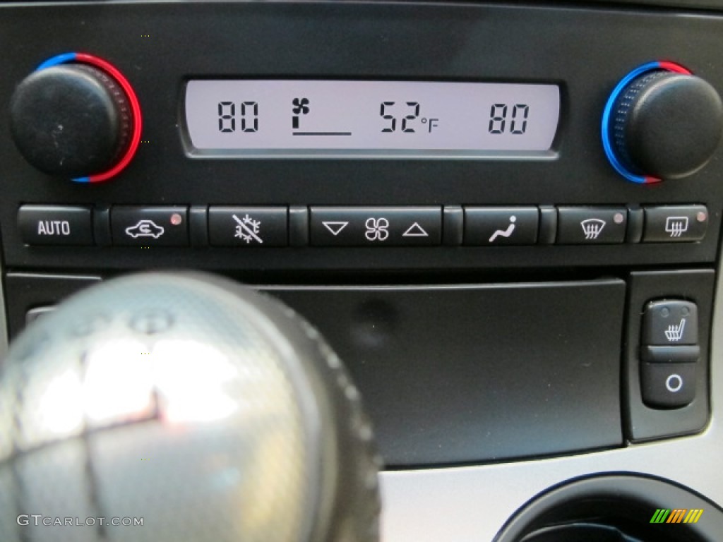 2005 Chevrolet Corvette Coupe Controls Photo #64650901