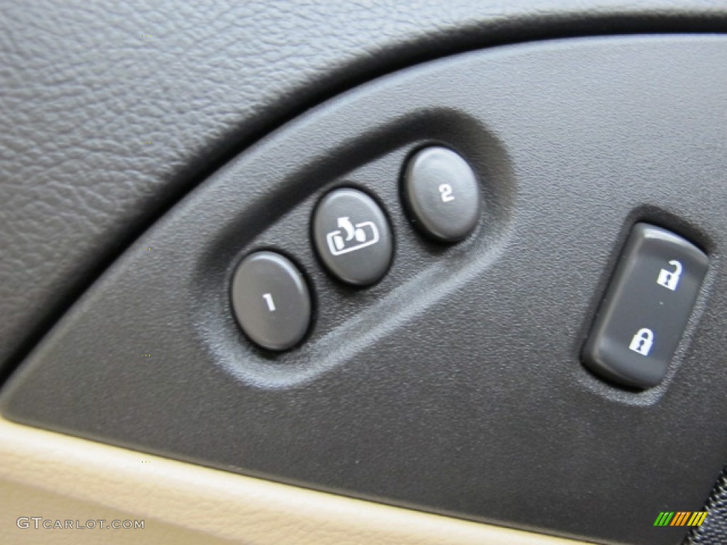 2005 Chevrolet Corvette Coupe Controls Photo #64650952