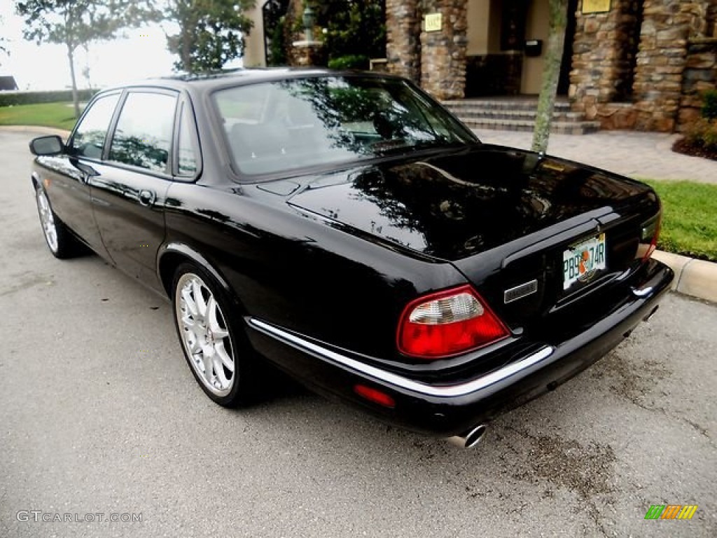 2002 XJ XJR - Anthracite Metallic / Oatmeal photo #8