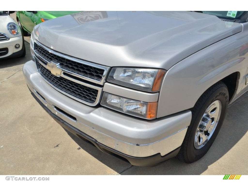 2006 Silverado 1500 LS Crew Cab - Silver Birch Metallic / Tan photo #14