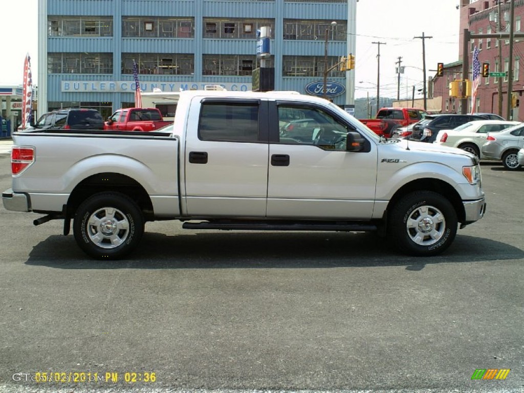 2010 F150 XLT SuperCrew 4x4 - Ingot Silver Metallic / Medium Stone photo #1