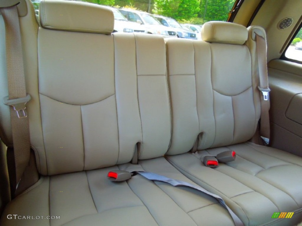 2006 Tahoe LT 4x4 - Sport Red Metallic / Tan/Neutral photo #24