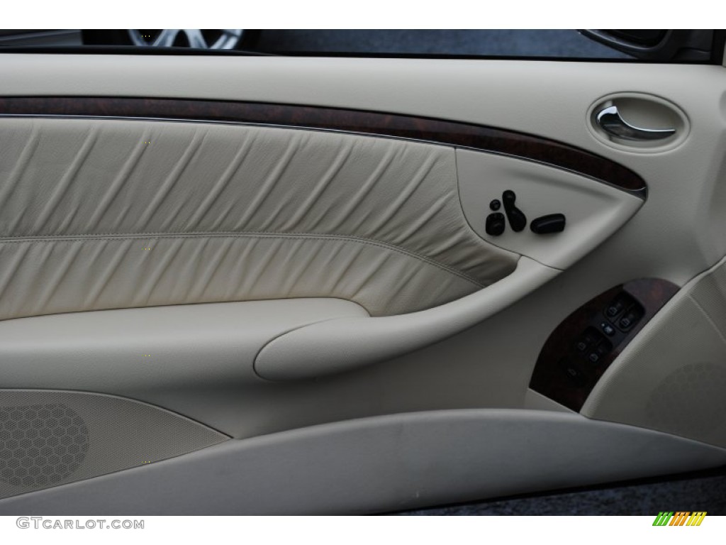 2009 Mercedes-Benz CLK 350 Cabriolet Stone Door Panel Photo #64669301