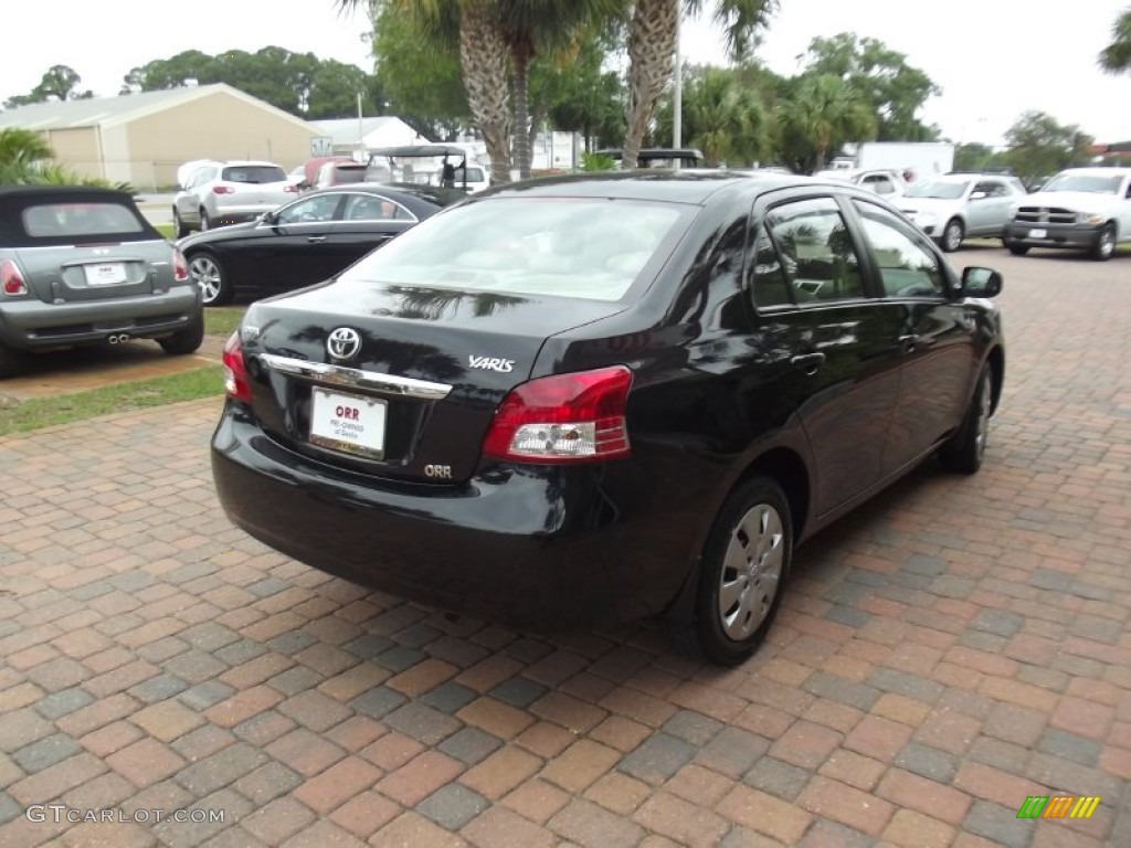 2010 Yaris Sedan - Black Sand Pearl / Bisque photo #4