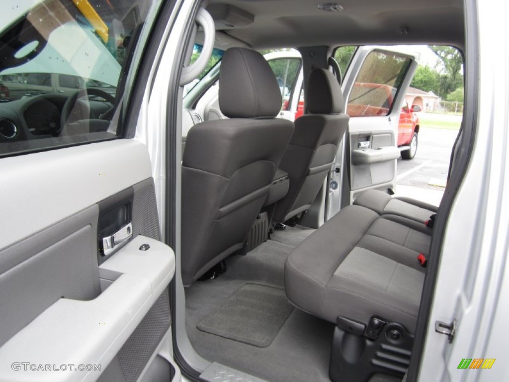 2006 F150 XLT SuperCrew - Silver Metallic / Medium Flint photo #27