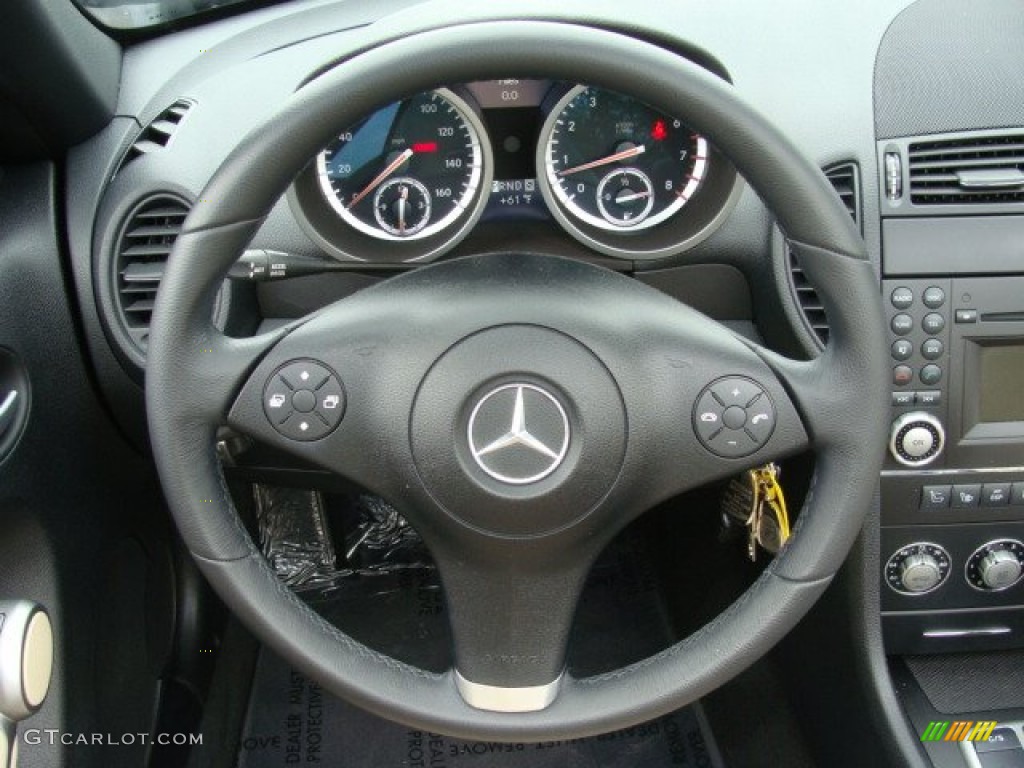 2009 Mercedes-Benz SLK 300 Roadster Black/Beige Steering Wheel Photo #64679747
