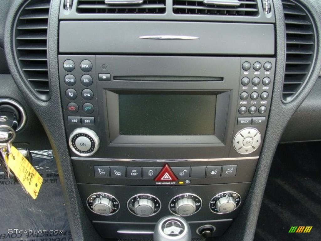 2009 Mercedes-Benz SLK 300 Roadster Controls Photo #64679763