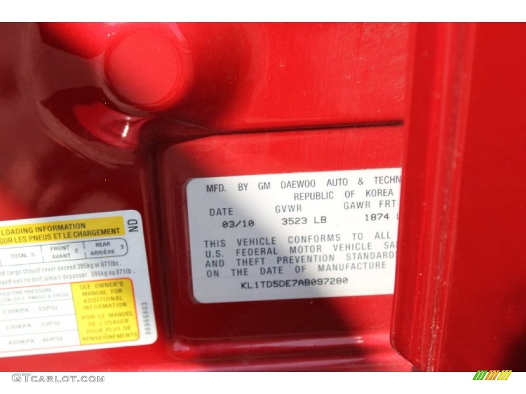 2010 Aveo LT Sedan - Victory Red / Neutral photo #11