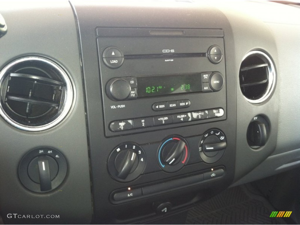 2005 F150 XLT SuperCrew 4x4 - Bright Red / Medium Flint/Dark Flint Grey photo #20
