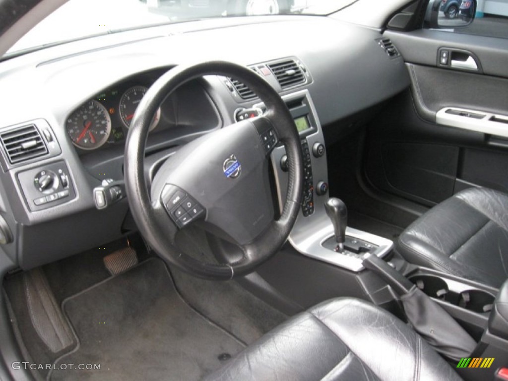 Off Black Interior 2005 Volvo S40 T5 AWD Photo #64689521