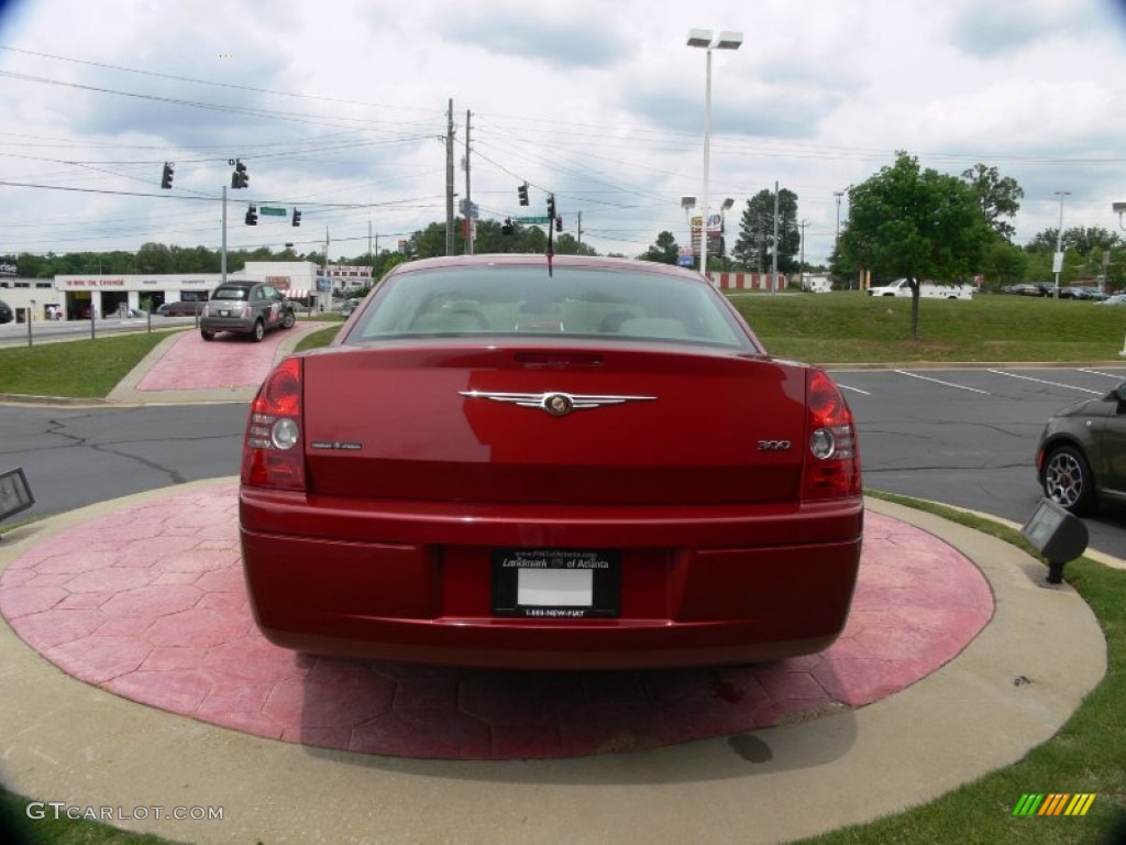 2008 300 LX - Inferno Red Crystal Pearl / Dark Khaki/Light Graystone photo #4