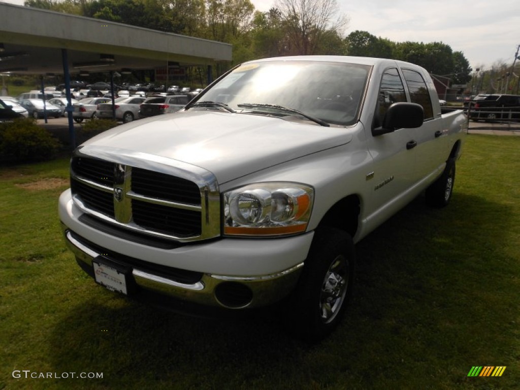 2006 Ram 1500 SLT Mega Cab 4x4 - Bright White / Medium Slate Gray photo #36