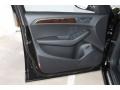 Brilliant Black - Q5 3.2 FSI quattro Photo No. 11