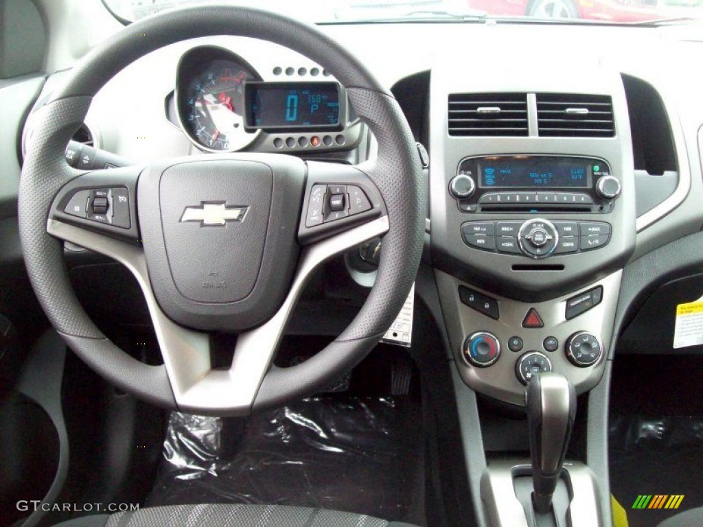 2012 Sonic LT Hatch - Silver Ice Metallic / Jet Black/Dark Titanium photo #7