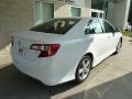 Super White - Camry SE Photo No. 2