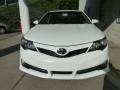 Super White - Camry SE Photo No. 6