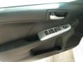 Super White - Camry SE Photo No. 11