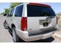 Gold Mist Metallic - Escalade  Photo No. 9