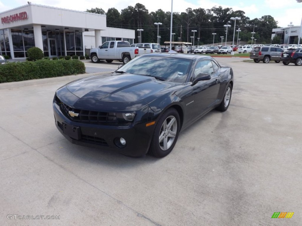 Black Chevrolet Camaro