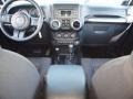 Black - Wrangler Unlimited Sahara 4x4 Photo No. 12