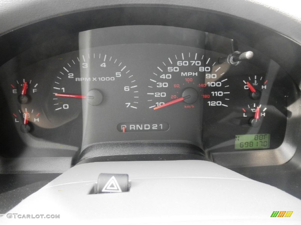 2005 F150 XLT Regular Cab 4x4 - Silver Metallic / Medium Flint Grey photo #11