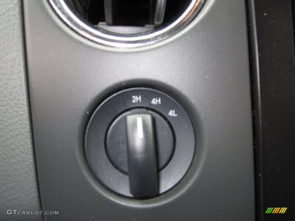 2004 F150 XLT SuperCrew 4x4 - Medium Wedgewood Blue Metallic / Medium/Dark Flint photo #19