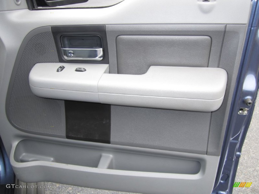 2004 F150 XLT SuperCrew 4x4 - Medium Wedgewood Blue Metallic / Medium/Dark Flint photo #23
