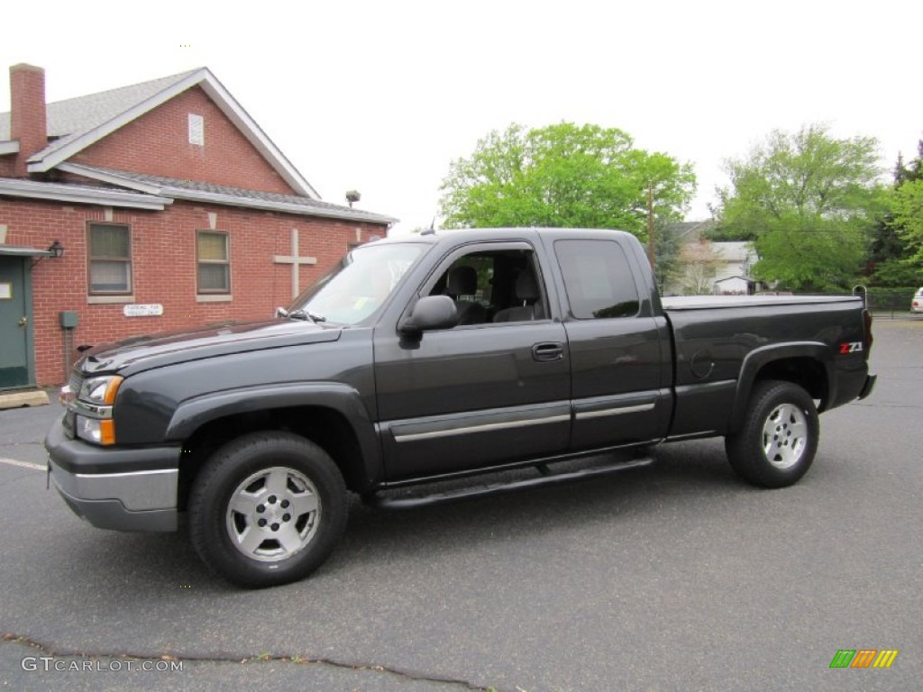 2004 Silverado 1500 Z71 Extended Cab 4x4 - Dark Gray Metallic / Dark Charcoal photo #3