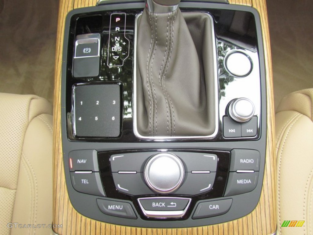 2012 Audi A7 3.0T quattro Premium Controls Photo #64726089