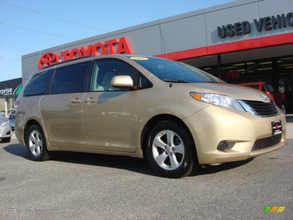 2011 Sienna LE - Sandy Beach Metallic / Bisque photo #2