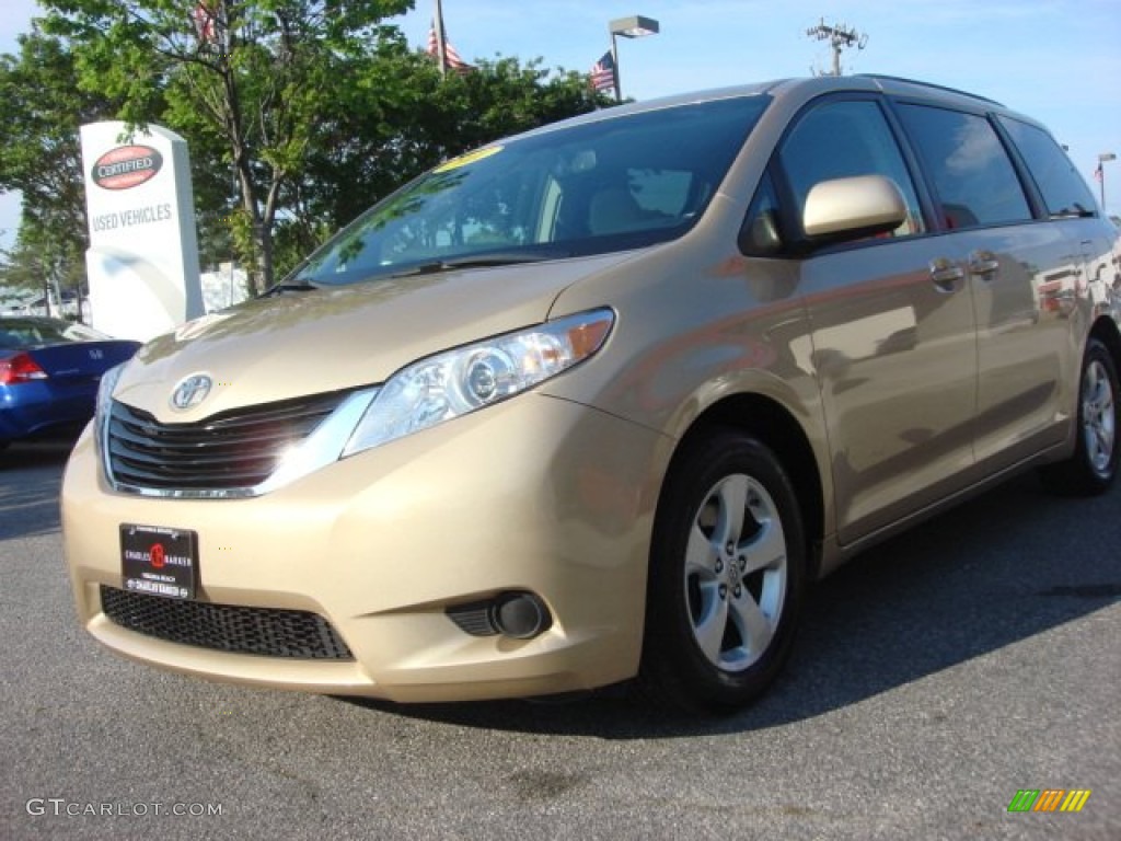 2011 Sienna LE - Sandy Beach Metallic / Bisque photo #7