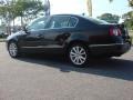 Deep Black - Passat Komfort Sedan Photo No. 5