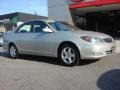 2003 Lunar Mist Metallic Toyota Camry SE  photo #2