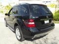 Black - ML 350 4Matic Photo No. 4