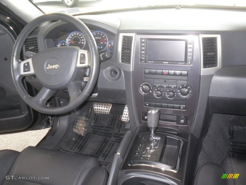 2009 Jeep Grand Cherokee SRT-8 4x4 Dashboard Photos