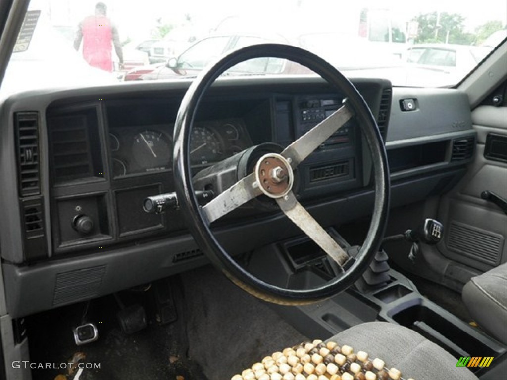 1994 Jeep Cherokee SE Steering Wheel Photos