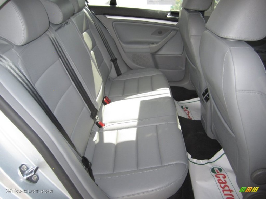 2009 Jetta SE Sedan - Reflex Silver Metallic / Art Grey photo #11