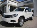 Candy White - Tiguan SE Photo No. 1