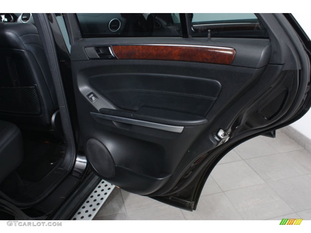 2010 Mercedes-Benz ML 63 AMG 4Matic Black Door Panel Photo #64746771