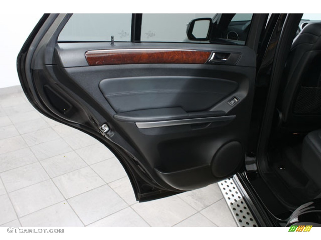 2010 Mercedes-Benz ML 63 AMG 4Matic Black Door Panel Photo #64746780