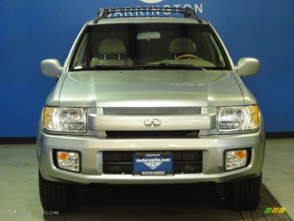2001 QX4 4x4 - Titanium Metallic / Stone Beige photo #2